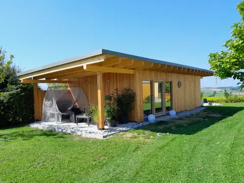 Gartenhaus aus Holz – ausgeführtes Referenzprojekt 1