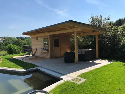 Poolhaus aus Holz – ausgeführtes Referenzprojekt 5