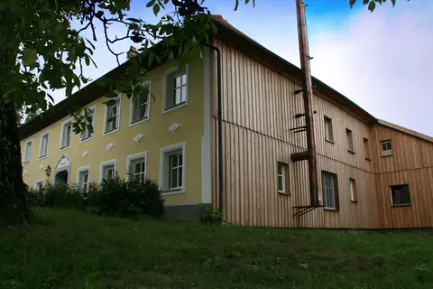 Sonderanfertigung aus Holz – ausgeführtes Referenzprojekt 17